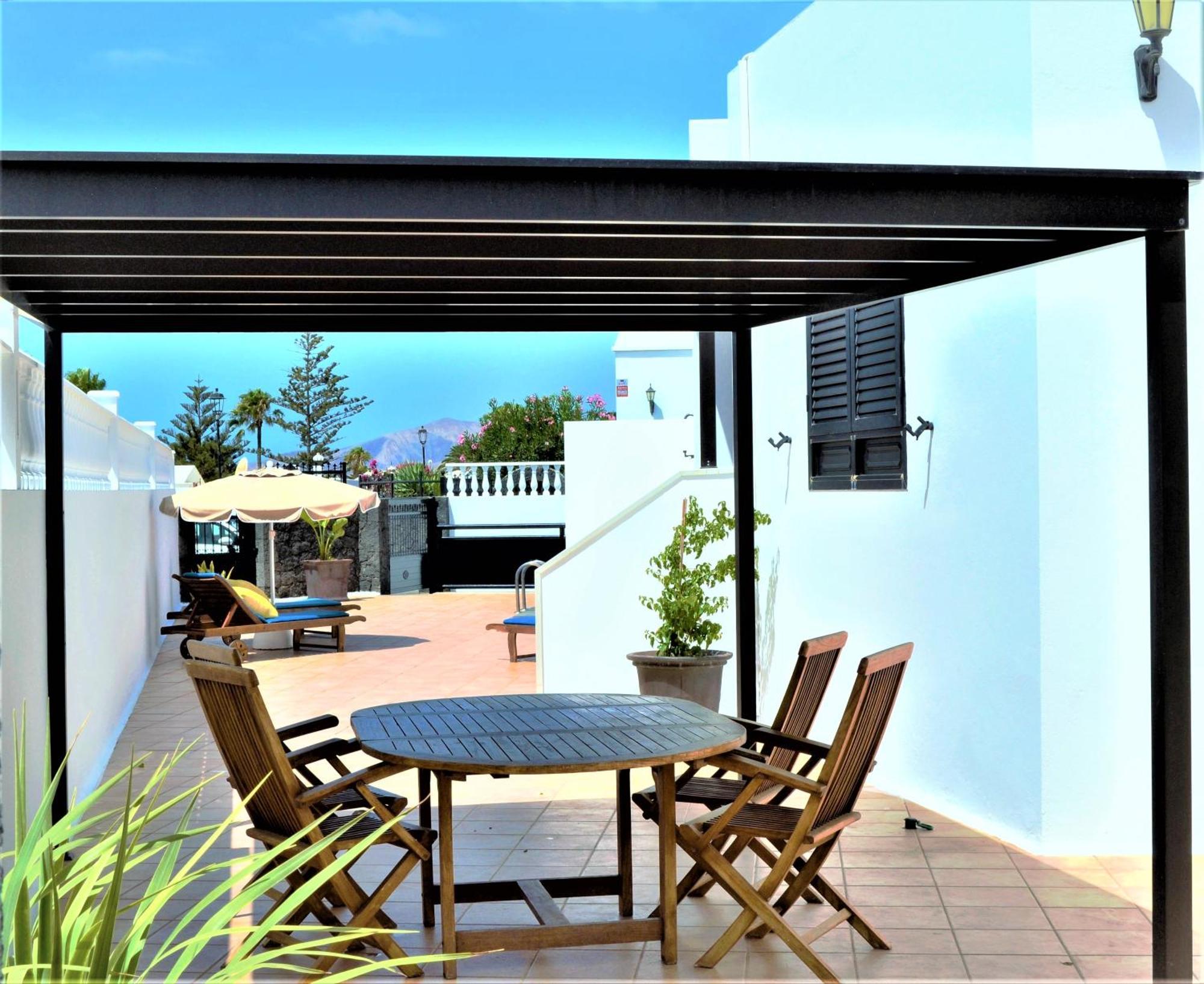 Grand Villa Famara Puerto Del Carmen Exterior photo
